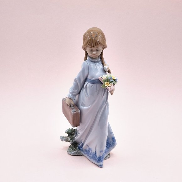 Lladro Figurine, School Days, Vintage Porcelain Collectibles